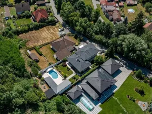 Prodej rodinného domu, Benátky, 241 m2