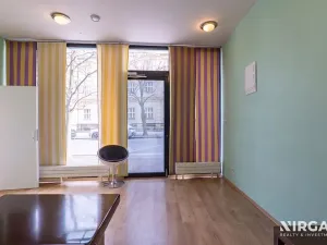 Prodej obchodního prostoru, Praha - Dejvice, Kolejní, 91 m2