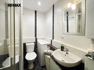 Prodej bytu 2+1, Praha - Hlubočepy, Lohniského, 45 m2
