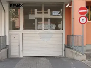 Pronájem skladu, Praha - Smíchov, Randova, 16 m2