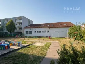 Pronájem ordinace, České Budějovice, Zachariášova, 1000 m2