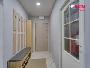 Prodej bytu 3+1, Praha - Prosek, Vysočanská, 69 m2