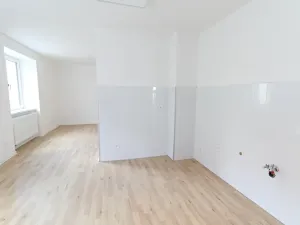 Prodej bytu 3+kk, Horšovský Týn, Pionýrů, 77 m2