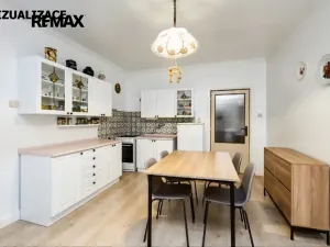 Prodej rodinného domu, Toužim, 270 m2