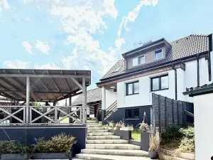 Prodej rodinného domu, Roztoky, 234 m2