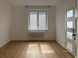 Pronájem bytu 2+1, Kyjov, Sídliště Za Stadionem, 60 m2