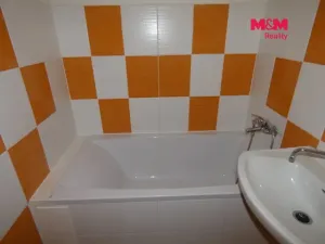 Pronájem bytu 2+1, Louny, 28. října, 56 m2