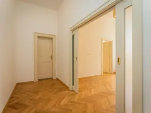 Pronájem bytu 2+kk, Praha - Staré Město, Kozí, 39 m2