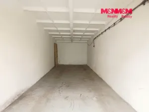 Pronájem garáže, Slaný, Navrátilova, 19 m2