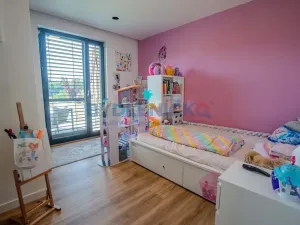Prodej rodinného domu, Dynín, 219 m2