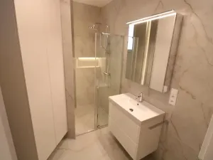 Pronájem bytu 2+kk, Praha - Žižkov, Jeseniova, 51 m2