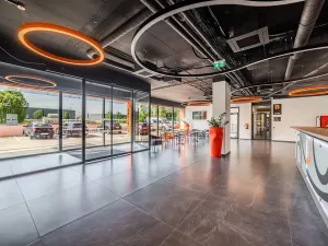 Pronájem kanceláře, Mělník, Bezručova, 100 m2