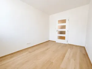 Pronájem bytu 2+kk, Kladno, Polská, 41 m2
