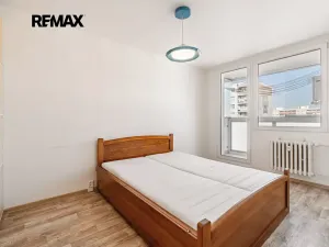 Prodej bytu 2+kk, Praha - Řepy, Šimonova, 62 m2