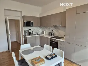 Pronájem bytu 3+1, Praha - Žižkov, Sudoměřská, 96 m2
