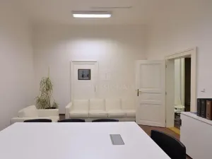 Pronájem kanceláře, Praha - Nové Město, Klimentská, 228 m2