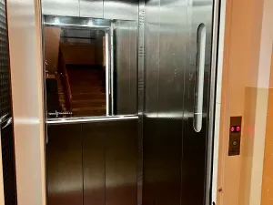 Pronájem bytu 2+kk, Praha - Střešovice, Za Hládkovem, 40 m2