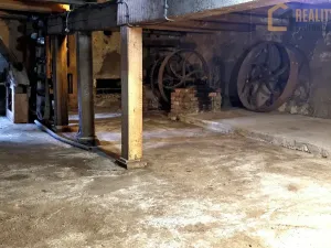 Prodej výrobních prostor, Česká Třebová, 896 m2