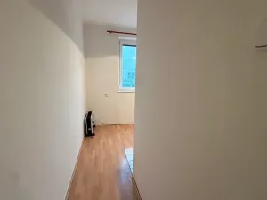 Pronájem bytu 2+1, Bánov, 55 m2