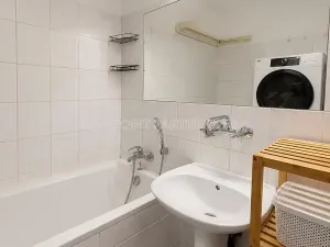 Prodej bytu 4+kk, Zlín, Středová, 77 m2