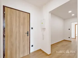 Prodej bytu 3+1, Tábor, Minská, 67 m2