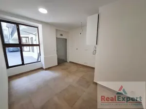Pronájem obchodního prostoru, Praha - Vinohrady, Máchova, 70 m2