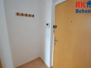 Pronájem bytu 2+kk, Praha - Nusle, Mojmírova, 45 m2
