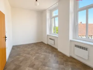 Pronájem bytu 1+kk, Dašice, Křičenského, 25 m2