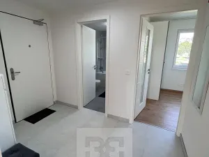 Pronájem bytu 3+kk, Praha - Michle, U plynárny, 79 m2