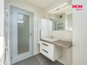 Prodej rodinného domu, Praha - Suchdol, K Roztokům, 160 m2