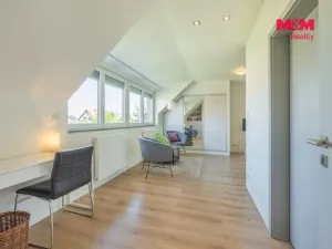 Prodej rodinného domu, Praha - Suchdol, K Roztokům, 160 m2