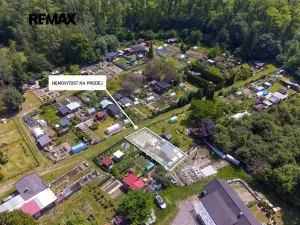 Prodej zahrady, Rybitví, 260 m2