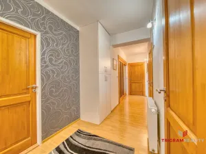 Prodej bytu 3+1, Hradec Králové - Nový Hradec Králové, K Hvězdárně, 77 m2