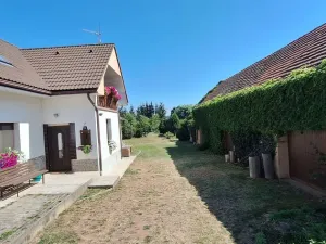 Prodej rodinného domu, Lhotka u Radnic, 208 m2