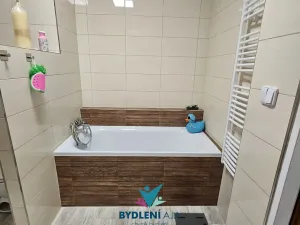 Pronájem bytu 2+1, Krupka, Sídliště, 55 m2