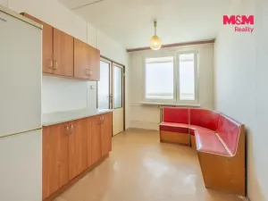 Prodej bytu 3+1, Kladno - Kročehlavy, Děčínská, 76 m2