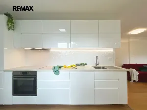 Prodej bytu 3+kk, Luhačovice, Lesní, 74 m2