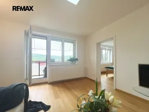 Prodej bytu 3+kk, Luhačovice, Lesní, 74 m2