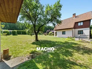 Prodej chaty, Mníšek pod Brdy, U Lípy, 118 m2