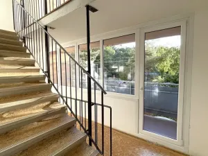 Pronájem bytu 2+kk, Praha - Michle, Ohradní, 45 m2