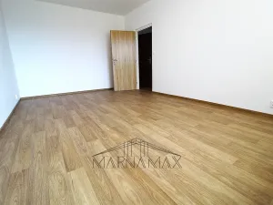 Prodej bytu 2+1, Chomutov, Holešická, 62 m2
