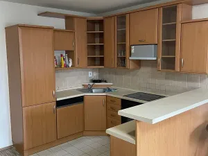 Pronájem bytu 2+kk, Praha - Lysolaje, Sídlištní, 64 m2