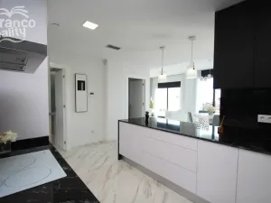 Prodej rodinného domu, Cartagena, Murcia, Španělsko, 92 m2