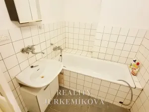 Prodej bytu 2+1, České Budějovice, Zachariášova, 54 m2