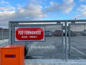 Prodej garážového stání, Praha, Formanská, 19 m2