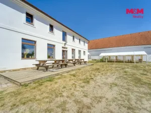 Prodej ubytování, Pňovany, 450 m2