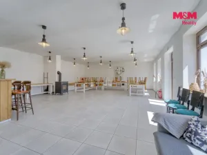 Prodej ubytování, Pňovany, 450 m2