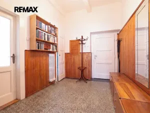 Prodej vícegeneračního domu, Praha - Vokovice, Půlkruhová, 385 m2