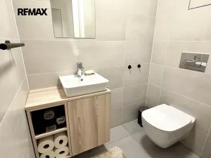 Pronájem bytu 3+kk, Praha - Libeň, Na sypkém, 70 m2