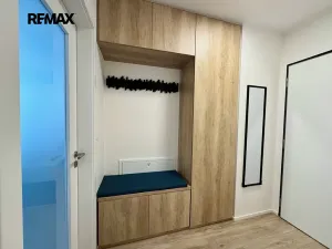 Pronájem bytu 3+kk, Praha - Libeň, Na sypkém, 70 m2